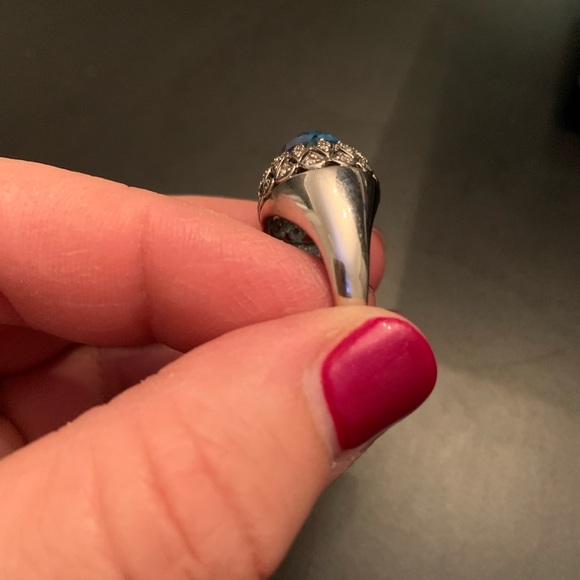 🌸HOST PICK🌸 14K white gold ring with 45 small Diamonds and blue topaz stone. - Picture 13 of 13